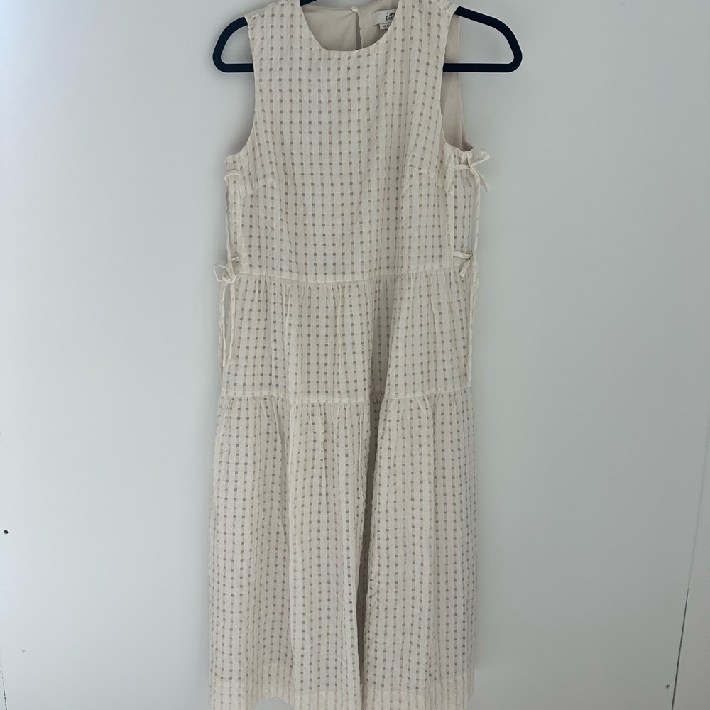Elegant Cream Midi Dress